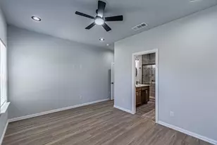 2419 Jeffries St, Dallas, TX 75215 - Photo 21