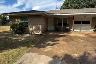 1215 Narrow Ln, Red Oak, TX 75154 - Photo 1