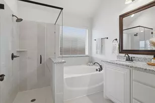 8232 Manx Pt, Godley, TX 76044 - Photo 17