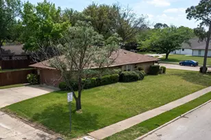 600 Britain Ct, Irving, TX 75062 - Photo 3