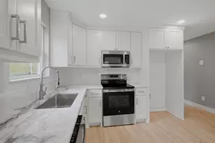 1016 S 1st St, Sherman, TX 75090 - Photo 11