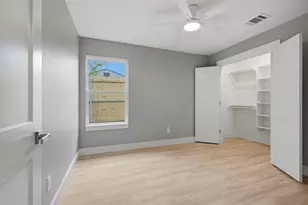 1016 S 1st St, Sherman, TX 75090 - Photo 13