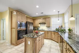 11007 Premier Dr, Frisco, TX 75033 - Photo 17