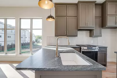 2820 Weisenberger Street #110, Fort Worth, TX 76107 - Photo 7