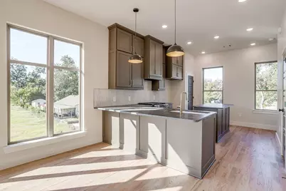 2820 Weisenberger Street #110, Fort Worth, TX 76107 - Photo 13