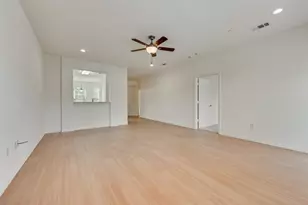 233 Heritage Hill Dr, Lewisville, TX 75067 - Photo 9