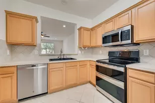 233 Heritage Hill Dr, Lewisville, TX 75067 - Photo 11