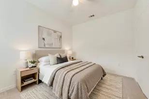 233 Heritage Hill Dr, Lewisville, TX 75067 - Photo 3