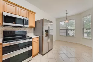 233 Heritage Hill Dr, Lewisville, TX 75067 - Photo 9