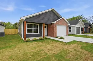 1012 S 1st St, Sherman, TX 75090 - Photo 3