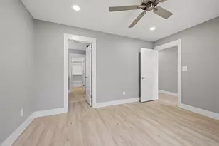 1012 S 1st St, Sherman, TX 75090 - Photo 17