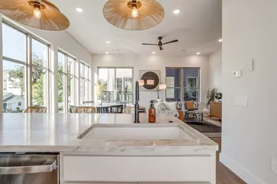 2824 Weisenberger Street #102, Fort Worth, TX 76107 - Photo 1