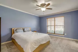 1205 Shady Creek Dr, Euless, TX 76040 - Photo 21