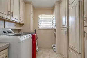 1205 Shady Creek Dr, Euless, TX 76040 - Photo 29