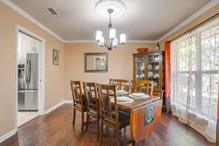 1205 Shady Creek Dr, Euless, TX 76040 - Photo 9