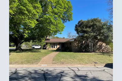 5300 Lake Crest Drive, Waco, TX 76710 - Photo 1