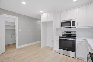 1008 S 1st St, Sherman, TX 75090 - Photo 11