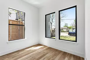 1958 Toronto St, Dallas, TX 75212 - Photo 13