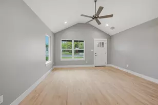 1004 S 1st St, Sherman, TX 75090 - Photo 5