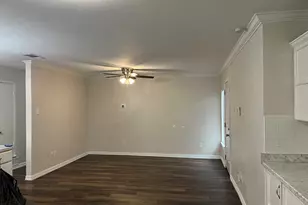 501 Sparks St, Grand Prairie, TX 75051 - Photo 5