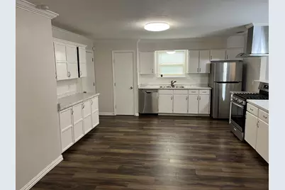 501 Sparks Street, Grand Prairie, TX 75051 - Photo 15