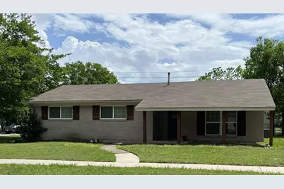 501 Sparks Street, Grand Prairie, TX 75051 - Photo 1