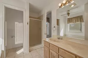 500 Bluebonnet Dr, Burleson, TX 76028 - Photo 21