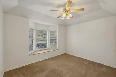 500 Bluebonnet Drive, Burleson, TX 76028 - Photo 5