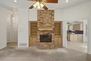 500 Bluebonnet Dr, Burleson, TX 76028 - Photo 11