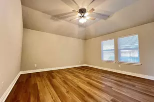 806 Greyson Ln, Greenville, TX 75402 - Photo 13