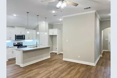 806 Greyson Lane, Greenville, TX 75402 - Photo 9