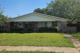 608 Arbor Ln, Lancaster, TX 75134 - Photo 11