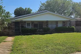 608 Arbor Ln, Lancaster, TX 75134 - Photo 17
