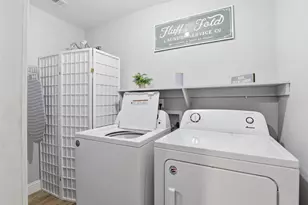 217 Granada Calle St, Granbury, TX 76049 - Photo 23