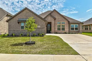 1301 Blanco Trl, Mansfield, TX 76063 - Photo 1