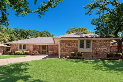 4707 Ridgeline Drive, Arlington, TX 76017 - Photo 1
