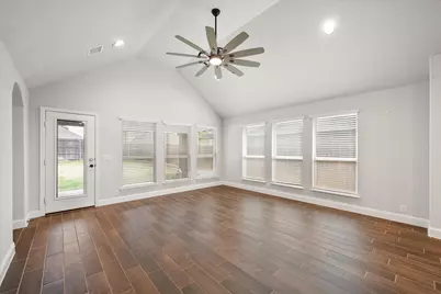 5007 Lake Park Drive, Mansfield, TX 76063 - Photo 17