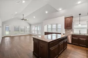 5007 Lake Park Dr, Mansfield, TX 76063 - Photo 11