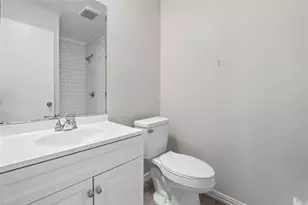 2742 E Pepperidge Dr, Lancaster, TX 75134 - Photo 25