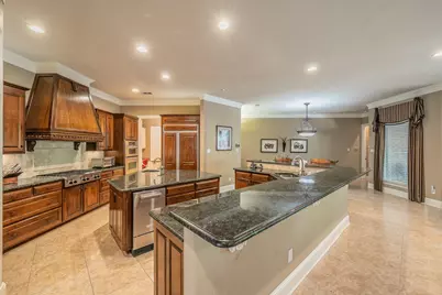 2726 Country Club Road, Pantego, TX 76013 - Photo 11