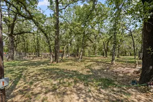 402 Silver Acres Rd, Azle, TX 76020 - Photo 27