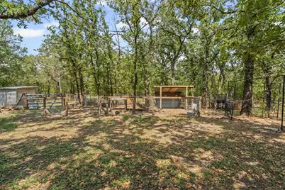 402 Silver Acres Road, Azle, TX 76020 - Photo 23