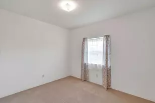 512 Bluebird Ln, Red Oak, TX 75154 - Photo 17