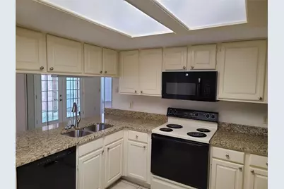 1914 Shorewood Drive, Grapevine, TX 76051 - Photo 15