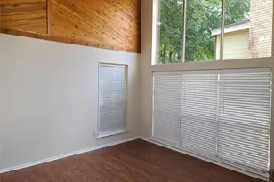 1914 Shorewood Dr, Grapevine, TX 76051 - Photo 7