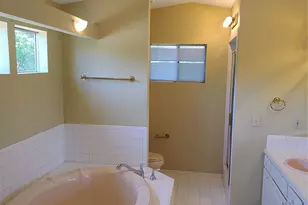 1914 Shorewood Dr, Grapevine, TX 76051 - Photo 23