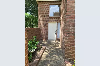 1914 Shorewood Drive, Grapevine, TX 76051 - Photo 3