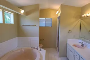 1914 Shorewood Dr, Grapevine, TX 76051 - Photo 21