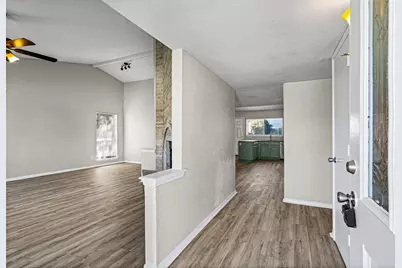 513 Beechwood Drive, Grand Prairie, TX 75052 - Photo 3