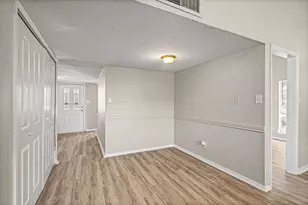 513 Beechwood Dr, Grand Prairie, TX 75052 - Photo 13